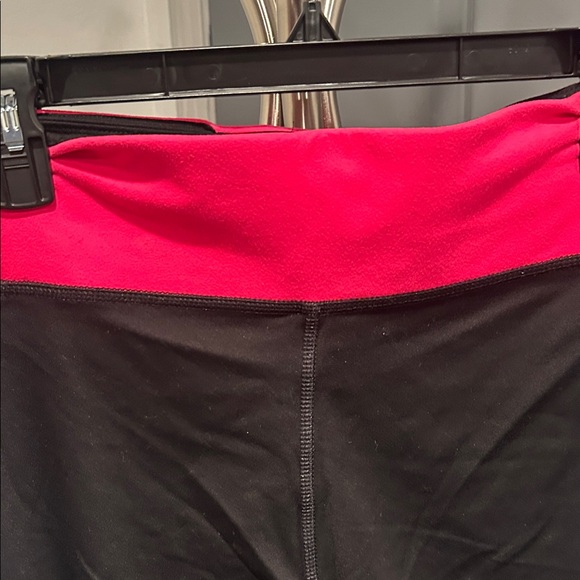 PINK Victoria's Secret Black Ultimate Yoga Leggings with Vibrant Pink Waist. - Picture 7 of 8